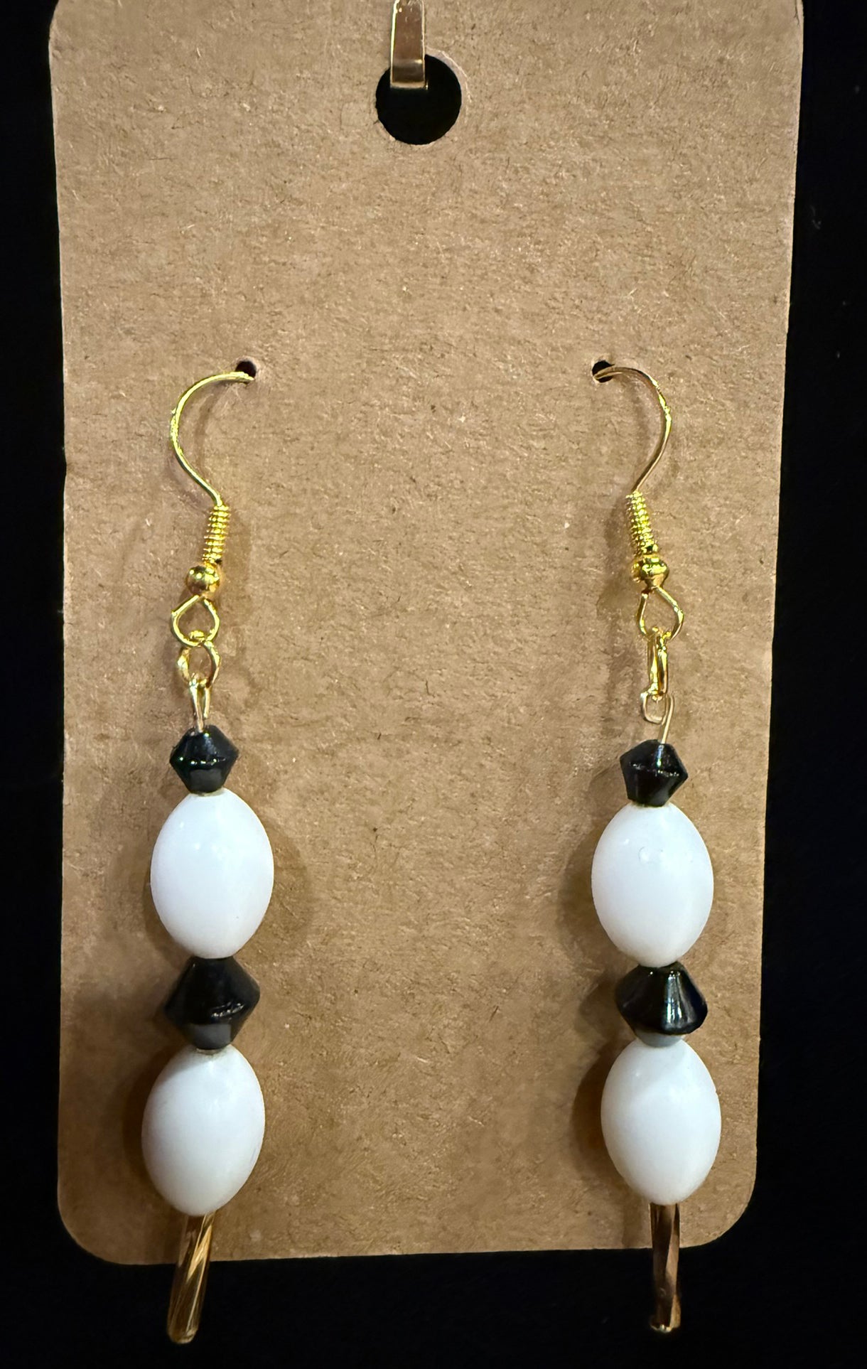 Black & White Contrast Pair